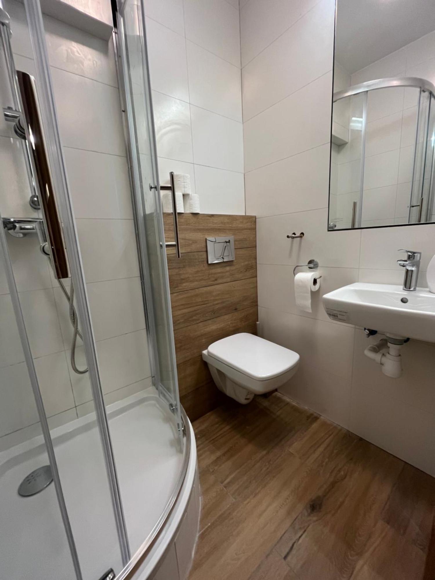 Dom Kolping Hostel Krakkó Kültér fotó